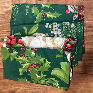 C & F Enterprises Holiday Table Linens